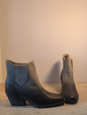 New.Free People X Faryl Robin Williams Distressed Leather Western Boots US 8